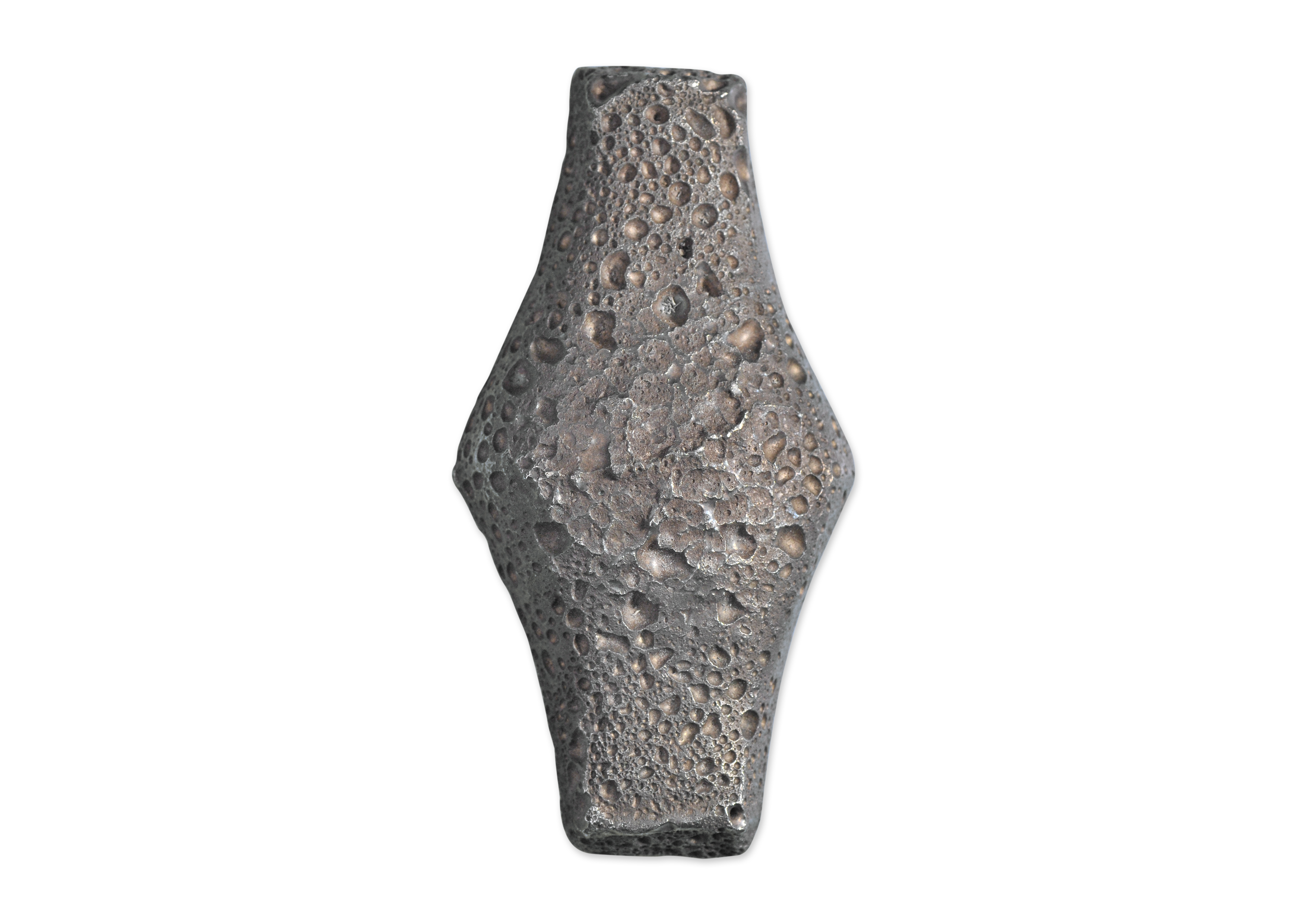 Срібна зливкова гривня XI–XIV століть, що використовувалась як засіб обігу після припинення карбування монет у Київській Русі